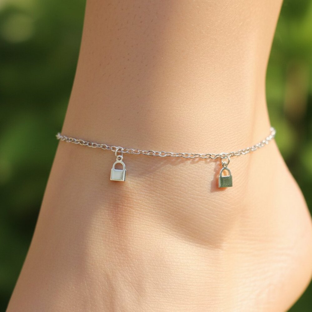 "Minimalist Anklet, Sleek & Modern Design, Women’s Fashion, YC110255-A